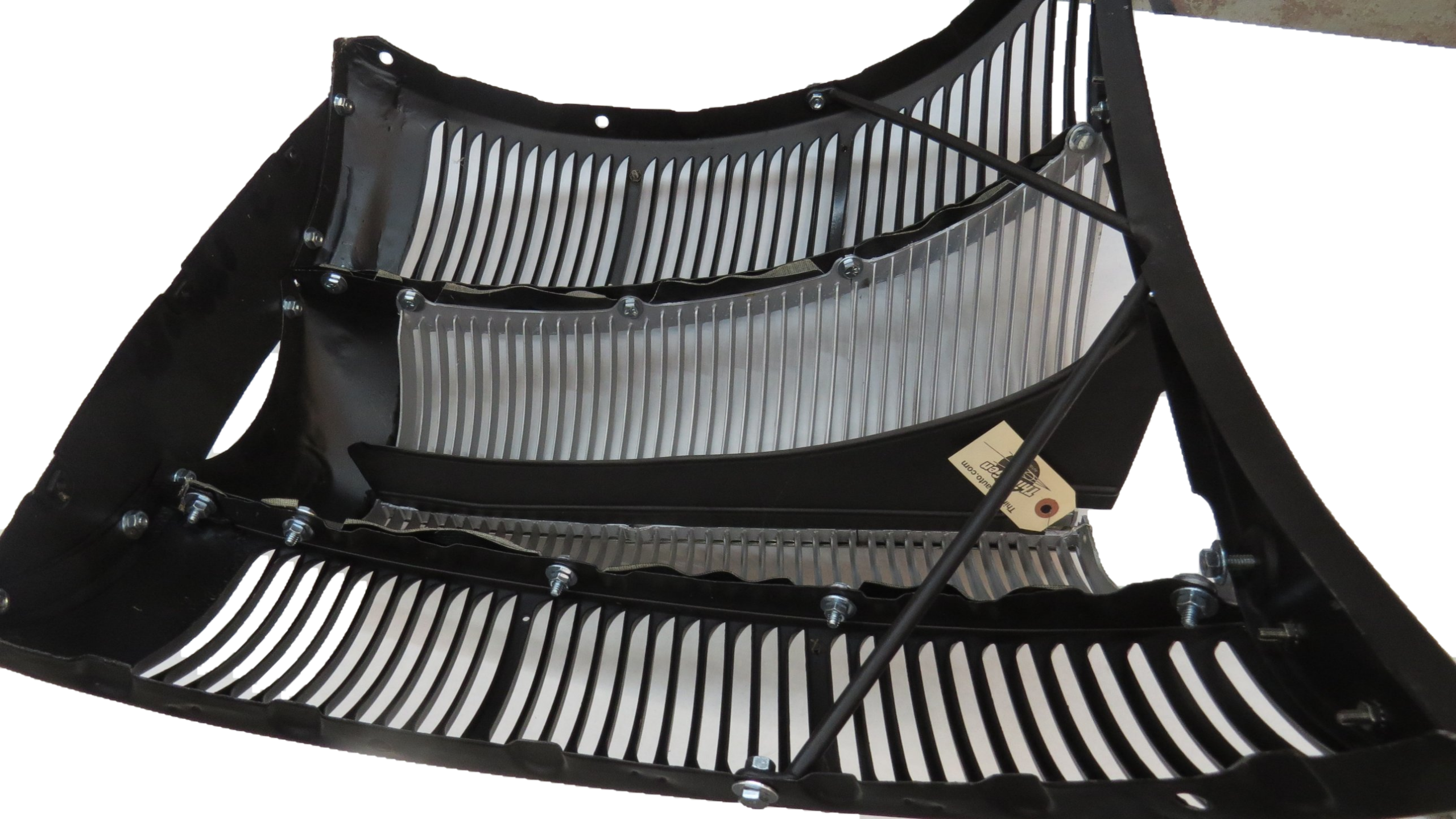 1940 Ford Deluxe Grille used original - Image 4